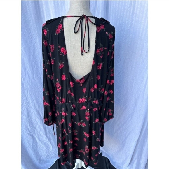 🍂🍁Torrid 3x Black Floral Jersey Knit Skater Dress - Picture 7 of 7